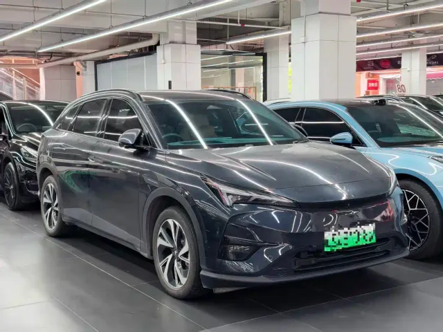 Arcfox Alpha T5 — Фото автомобиля 3
