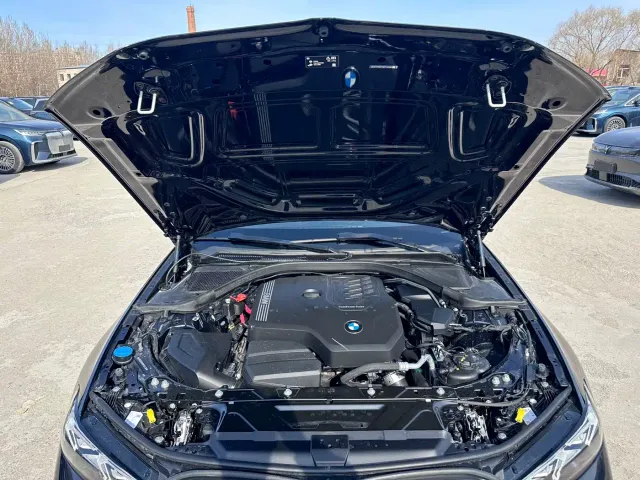 BMW 3 Series — Фото автомобиля 18
