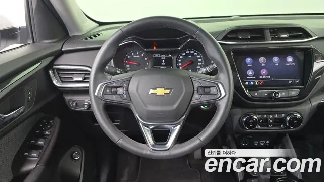 Chevrolet Trailblazer — Фото автомобиля 12