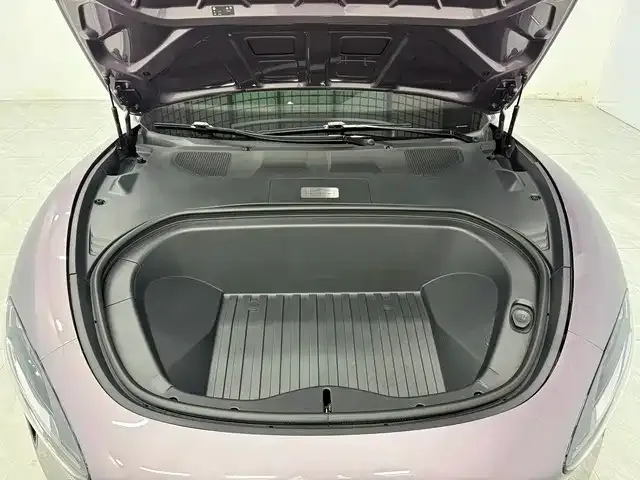 Xiaomi SU7 — Фото автомобиля 10