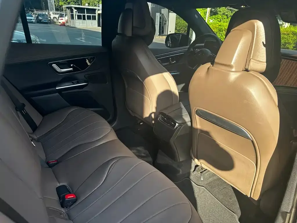 Mercedes-Benz Mercedes-Benz EQE SUV 2024 350 4MATIC Luxury Edition — Фото автомобиля 14