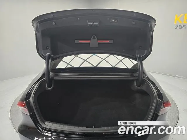 Hyundai Grandeur Новый Grandeur IG — Фото автомобиля 10