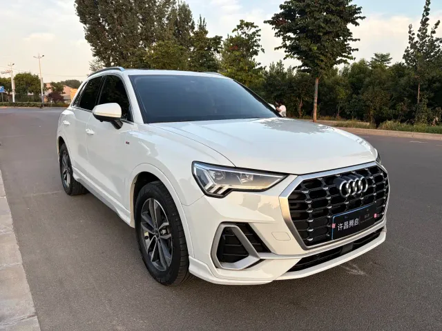 Audi Q3 — Фото автомобиля 3