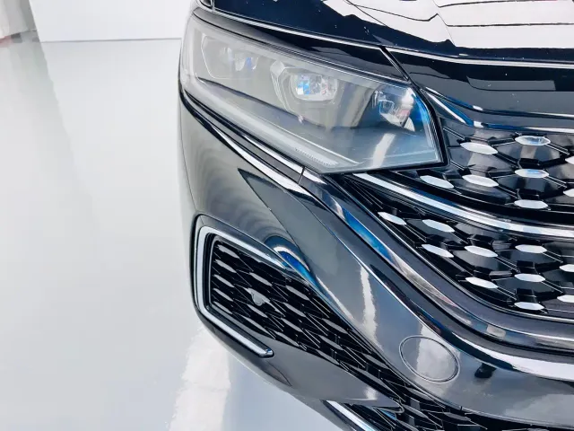 Volkswagen Passat — Фото автомобиля 6
