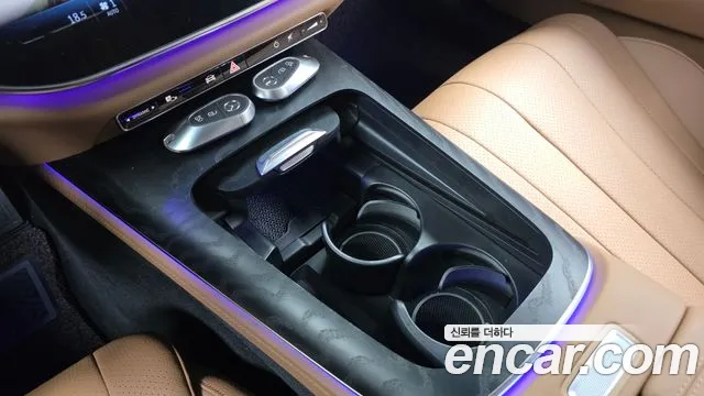 Mercedes-Benz E-Class — Фото автомобиля 18