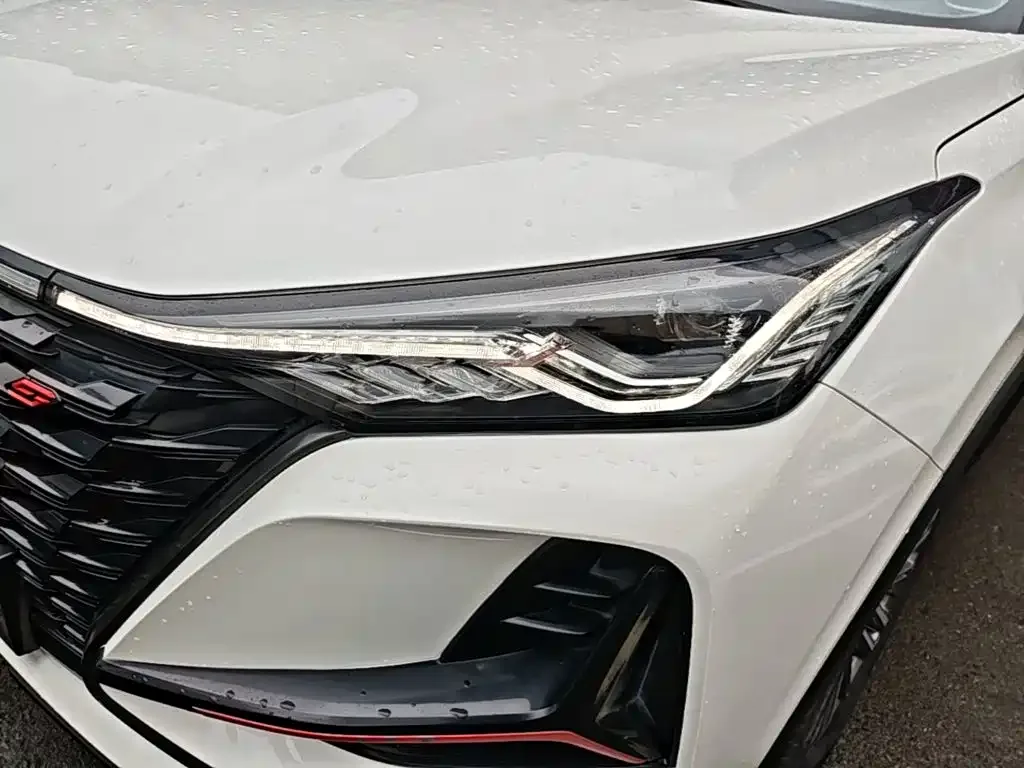 Changan Changan CS75 PLUS 2022 1.5T Automatic Luxury — Фото автомобиля 23