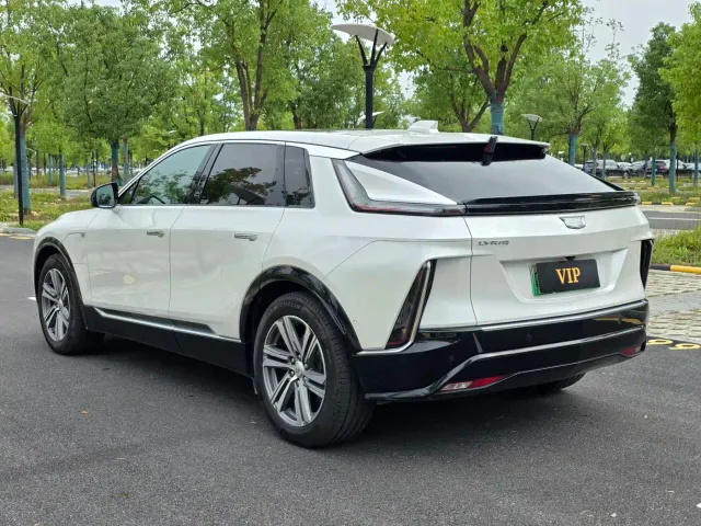 Cadillac Lyriq — Фото автомобиля 6