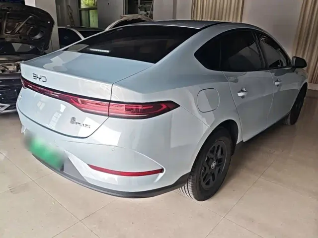 BYD Qin PLUS — Фото автомобиля 6