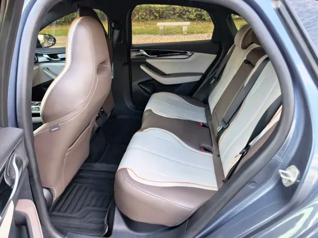 BYD Qin PLUS — Фото автомобиля 13