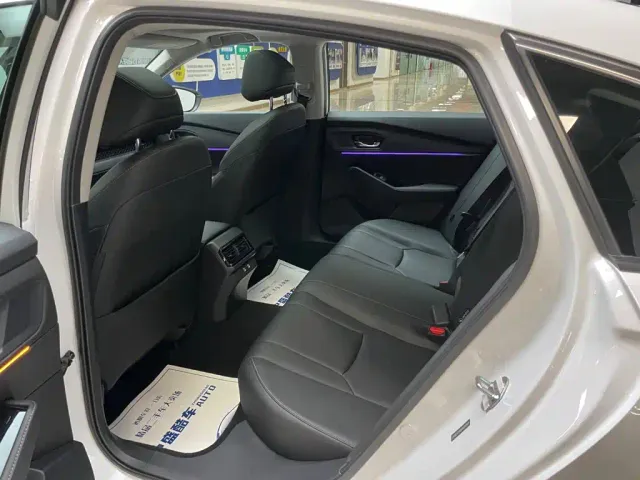 Honda Accord — Фото автомобиля 11