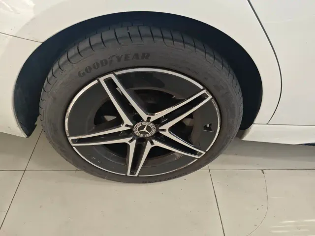 Mercedes-Benz C-Class — Фото автомобиля 19