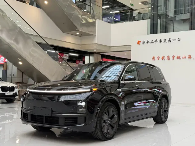 Li Auto L9 — Фото автомобиля 2