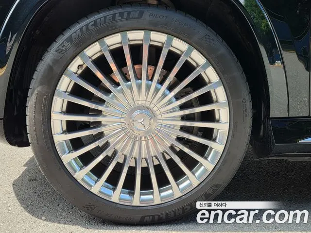 Mercedes-Benz GLS-Class — Фото автомобиля 9