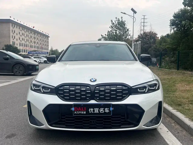 BMW 3 Series — Фото автомобиля 2