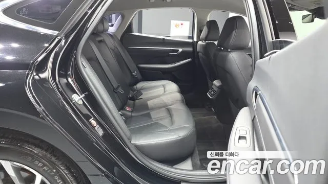 Hyundai Sonata — Фото автомобиля 18
