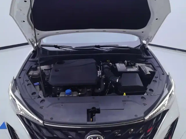 Changan Eado — Фото автомобиля 10