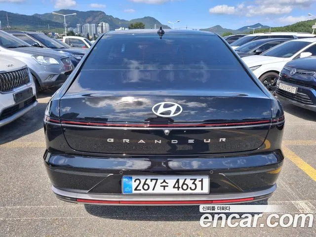 Hyundai Grandeur GN7 — Фото автомобиля 3