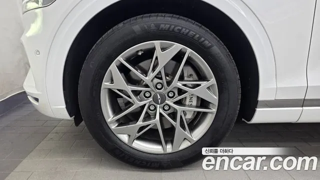 Genesis GV70 2.5T Бензин 2WD — Фото автомобиля 5