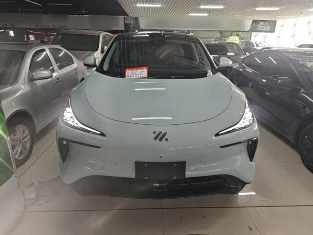 IM Motors LS6 — Фото автомобиля 2