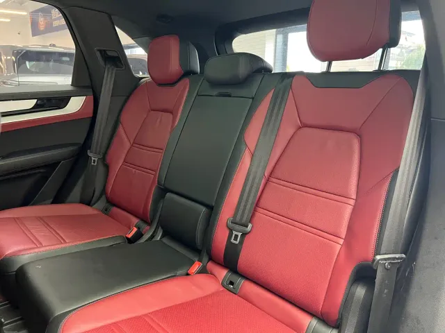 Porsche Cayenne — Фото автомобиля 18
