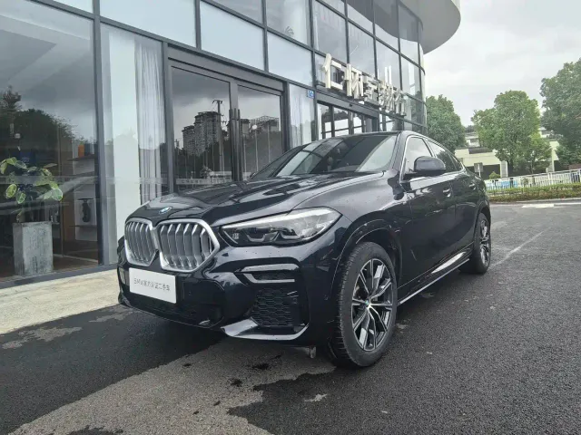 Фотография автомобиля — BMW X6