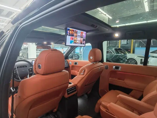 Li Auto L9 — Фото автомобиля 10