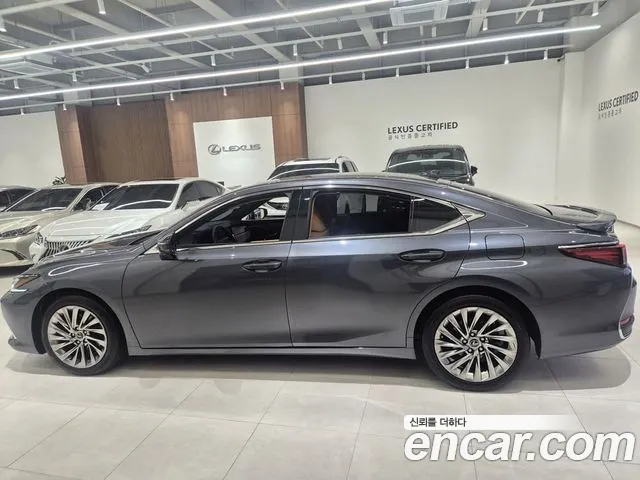 Lexus ES 7th Gen — Фото автомобиля 12