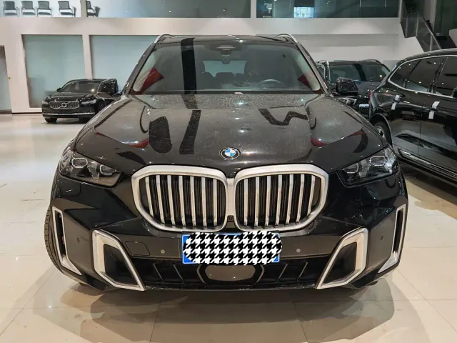 BMW X5 — Фото автомобиля 2