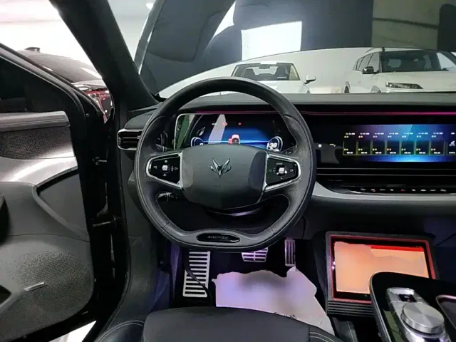 Arcfox Alpha S — Фото автомобиля 10