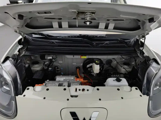 Wuling Hongguang Mini EV — Фото автомобиля 6