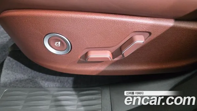 Genesis GV80 2.5T Бензин AWD — Фото автомобиля 28