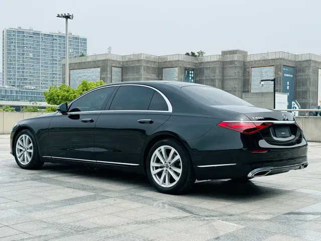 Mercedes-Benz S-Class — Фото автомобиля 16