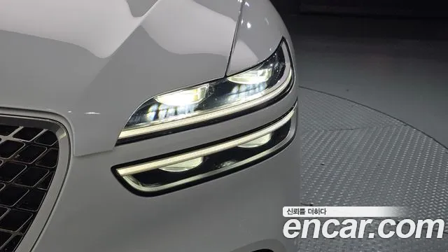 Genesis GV70 — Фото автомобиля 7