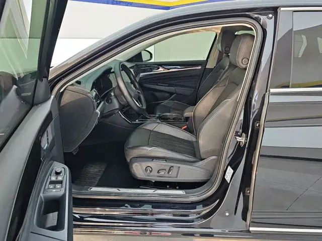Volkswagen Passat — Фото автомобиля 9
