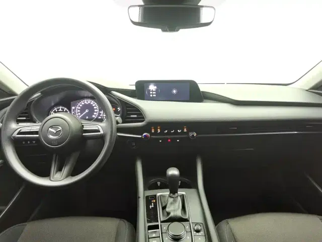 Mazda Axela — Фото автомобиля 5