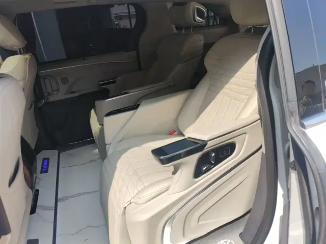 Toyota Sienna — Фото автомобиля 14