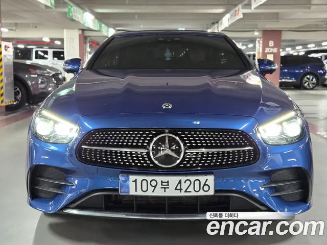 Фотография автомобиля — Mercedes-Benz E-Class W213