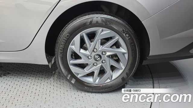 Hyundai Avante — Фото автомобиля 6