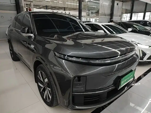 Li Auto L7 — Фото автомобиля 3