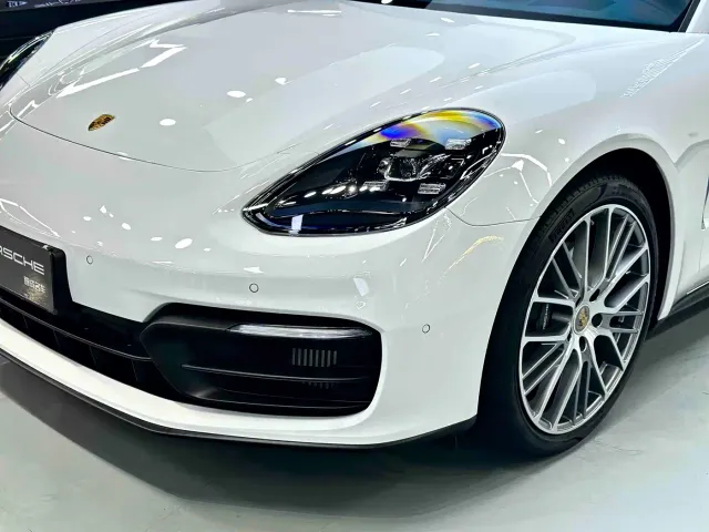 Porsche Panamera — Фото автомобиля 11