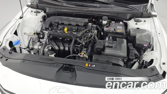 Hyundai Avante CN7 — Фото автомобиля 9