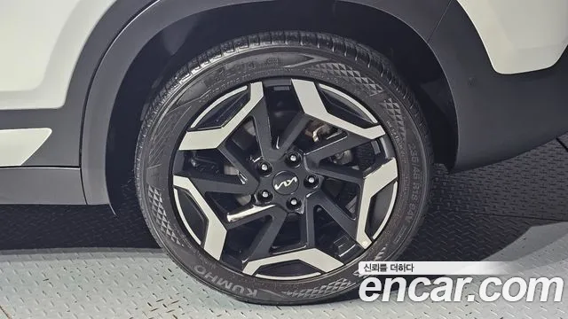 Kia Seltos — Фото автомобиля 6