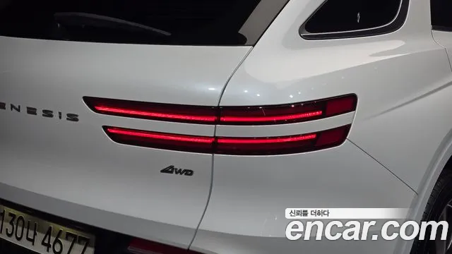 Genesis GV70 — Фото автомобиля 23