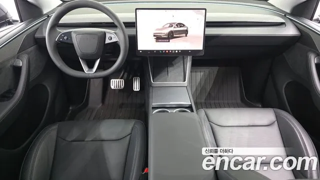 Tesla Model Y — Фото автомобиля 7