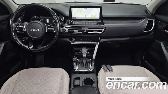 Kia Seltos — Фото автомобиля 10
