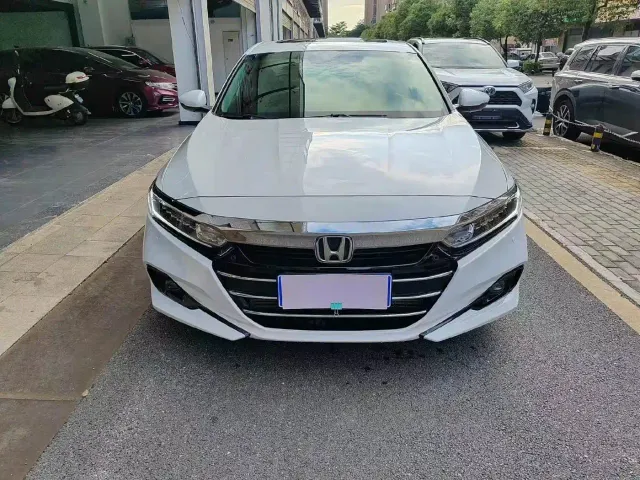 Honda Accord — Фото автомобиля 2
