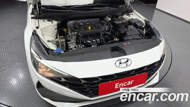 Hyundai AVANTE Avante (CN7) — Фото автомобиля 6