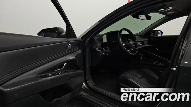 Hyundai Avante CN7 — Фото автомобиля 9
