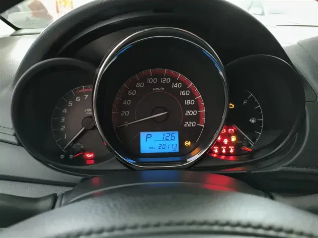 Toyota Vios FS — Фото автомобиля 11