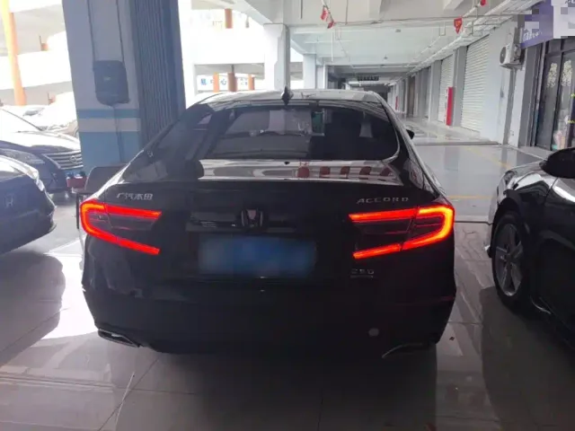 Honda Accord — Фото автомобиля 5